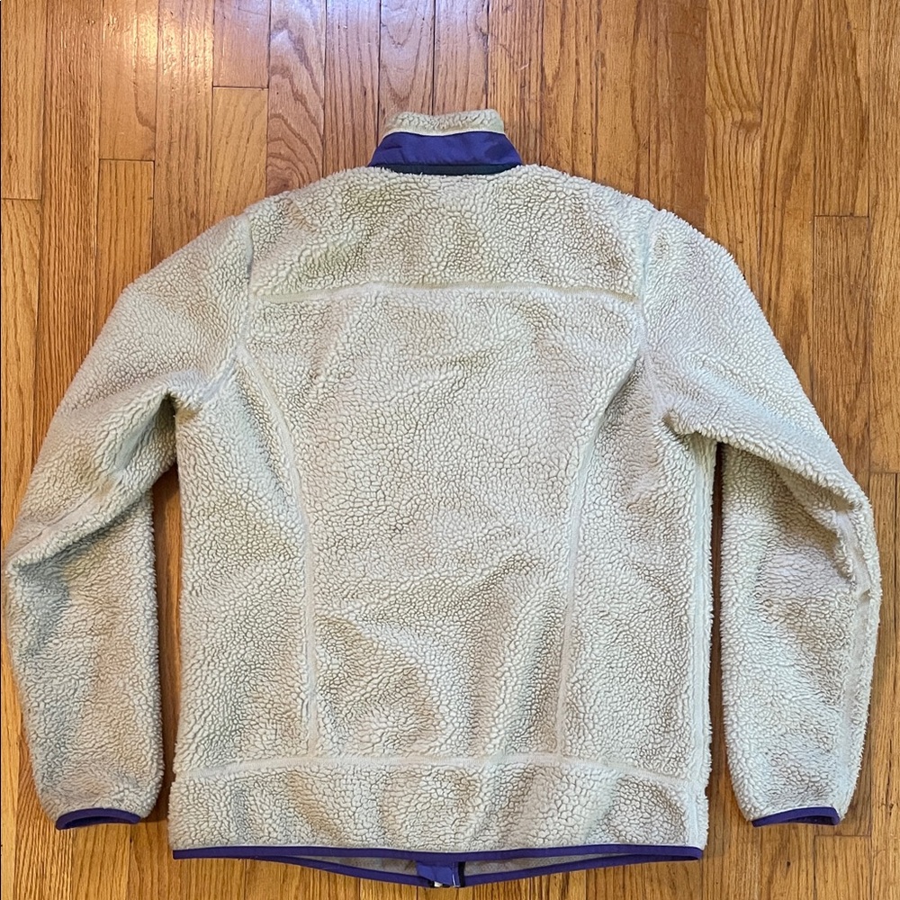 Patagonia Retro-X Cream and Purple Fleece Jacket - Picture 2 of 7